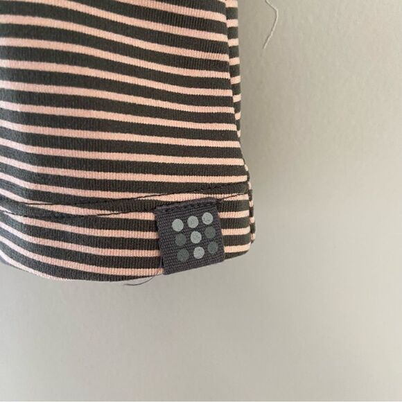 Title Nine Athletic Golf Skort Pink / Gray Striped size small - Picture 3 of 6